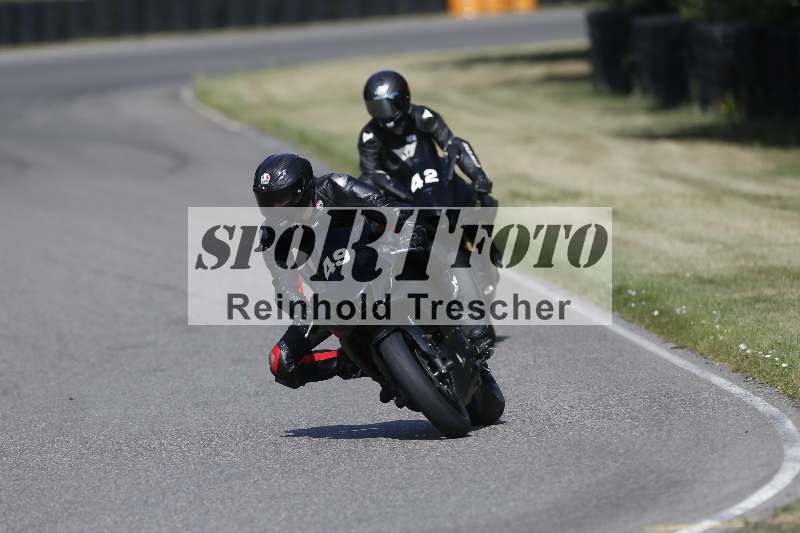 /21 17.06.2026  Ducati Schweiz Track Warmup ADR/Gruppe blau/49